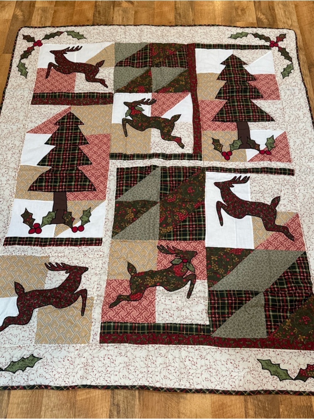 Handmade Christmas Quilt Wall Hanging Throw 59x50 Reindeer Tree Holly Rod Pocket